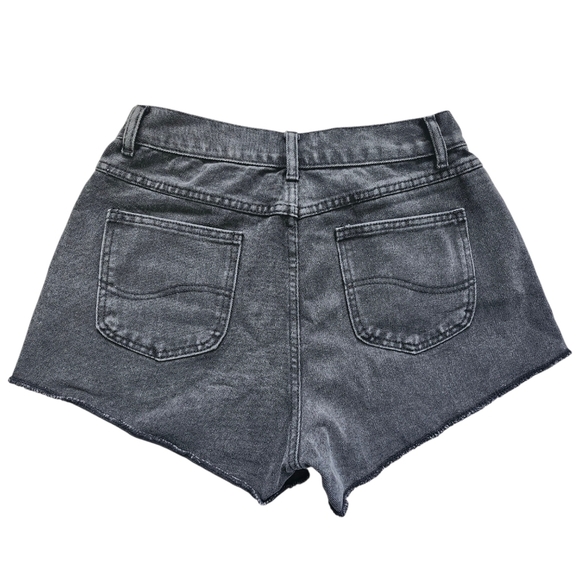 White Fox Boutique Black Denim Shorts - Picture 2 of 3